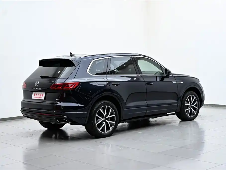 Volkswagen Touareg 2021 3.0TSI Sport