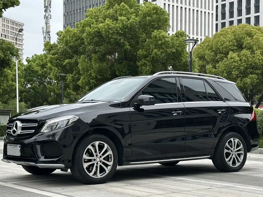 Mercedes-Benz GLE 2015