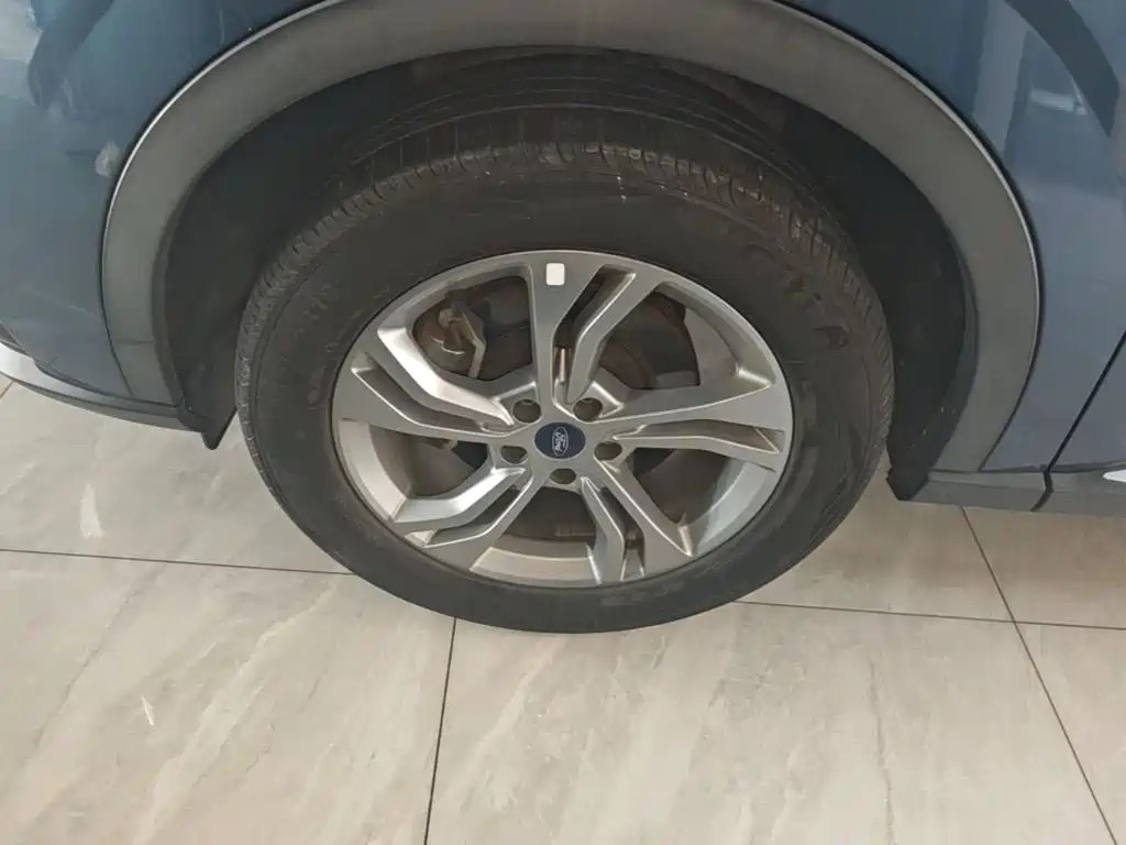 Ford Equator Sport — миниатюра 23