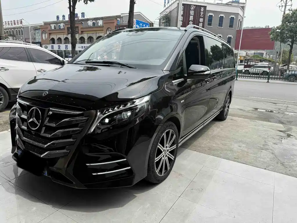 Mercedes-Benz V-Class 2023
