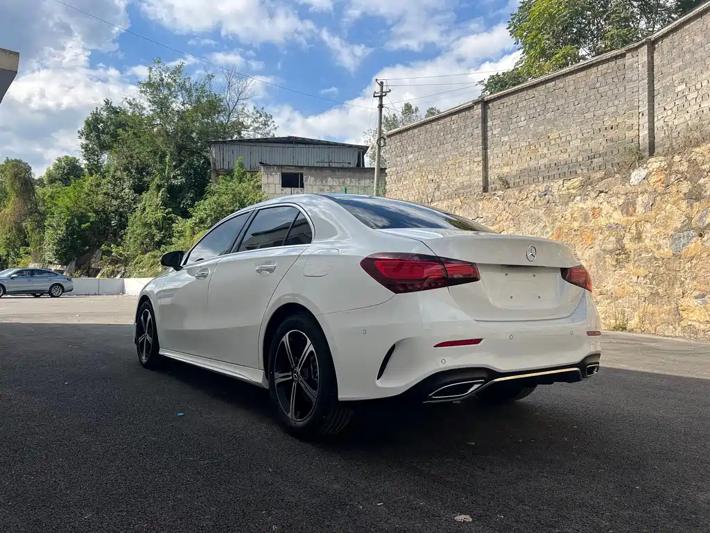 Mercedes-Benz A-Class — миниатюра 7