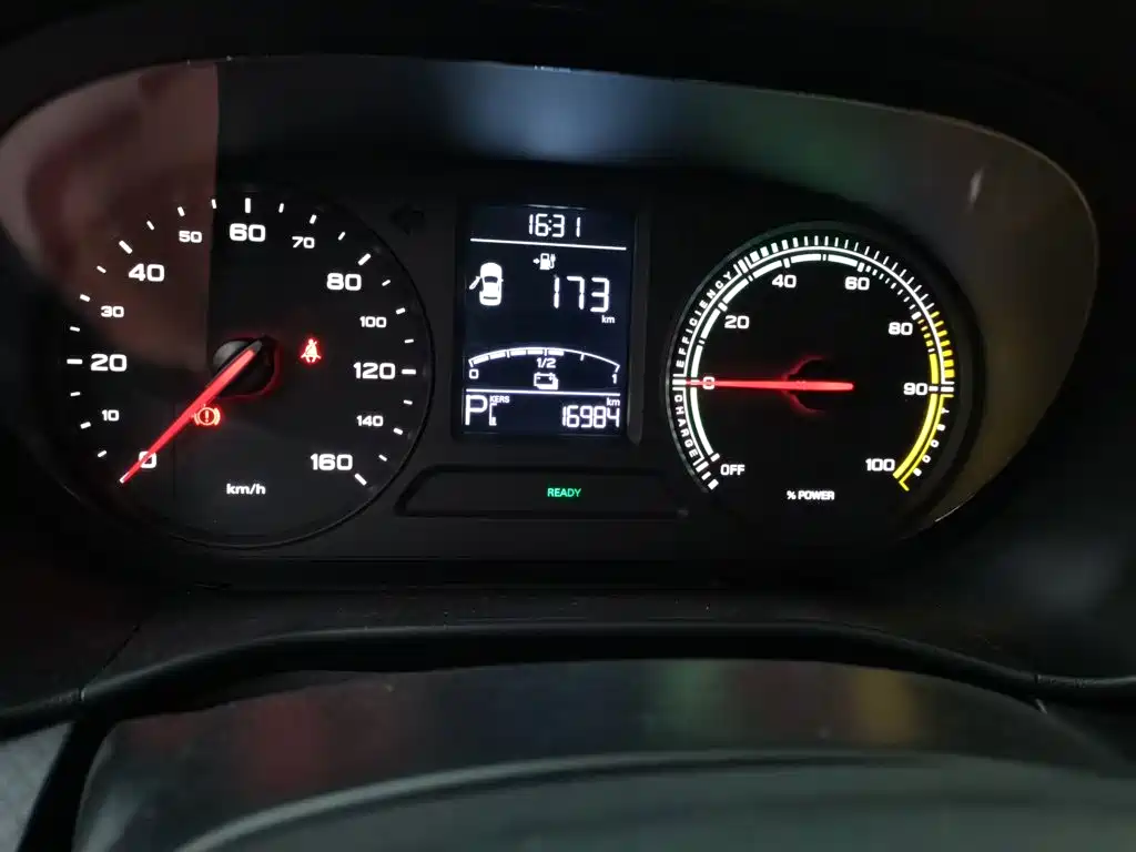 Roewe Clever — миниатюра 8