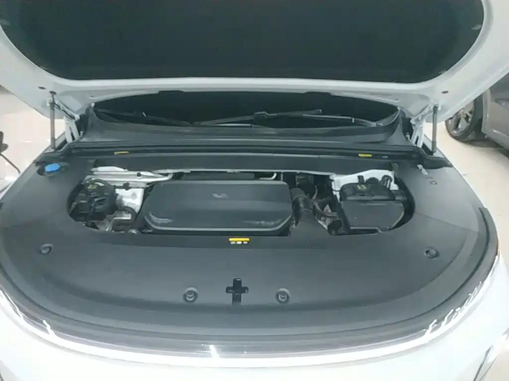 Li Auto Li L6 — миниатюра 20