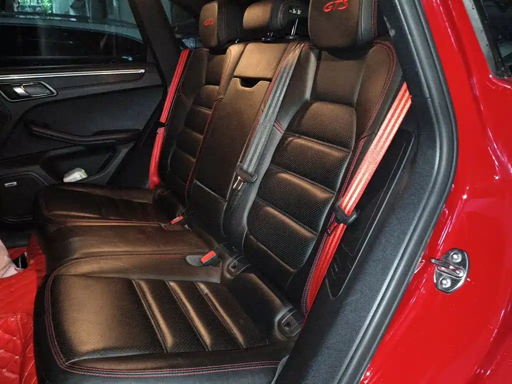 Porsche Macan — миниатюра 15