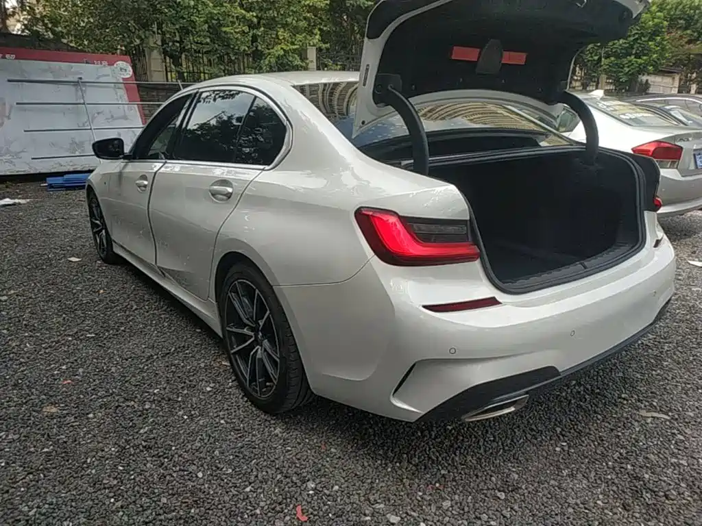 BMW 3 Series — миниатюра 5