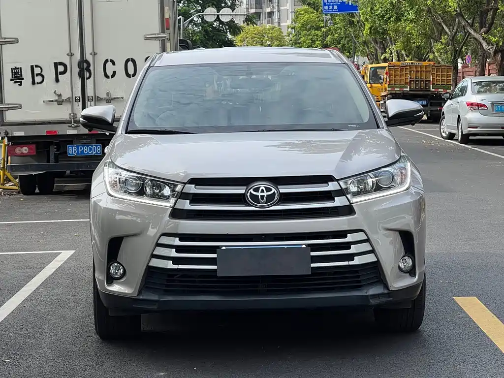 Toyota Highlander — миниатюра 3