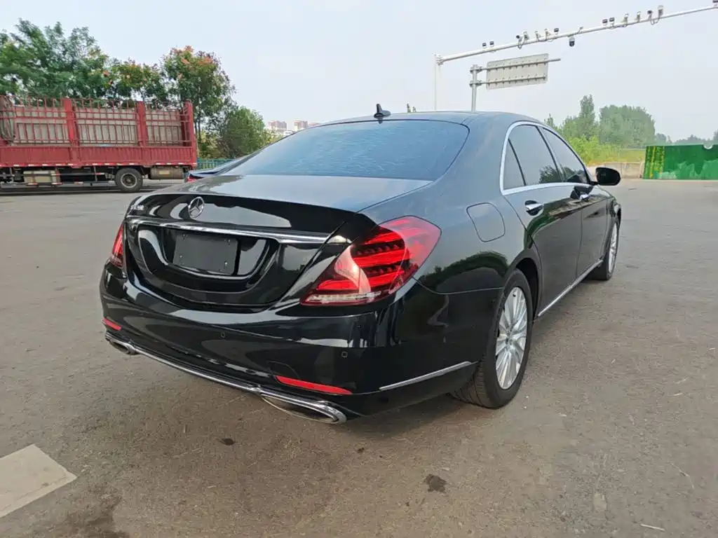 Mercedes-Benz S-Class — миниатюра 7