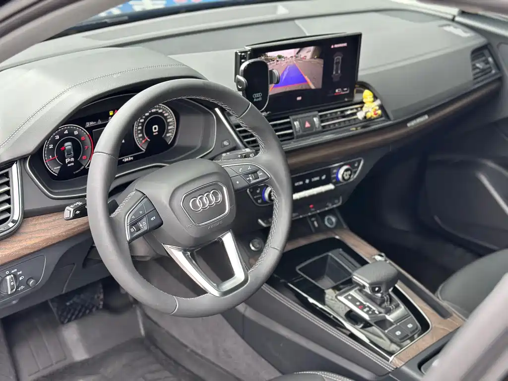 Audi Q5L 2024 40 TFSI Luxury