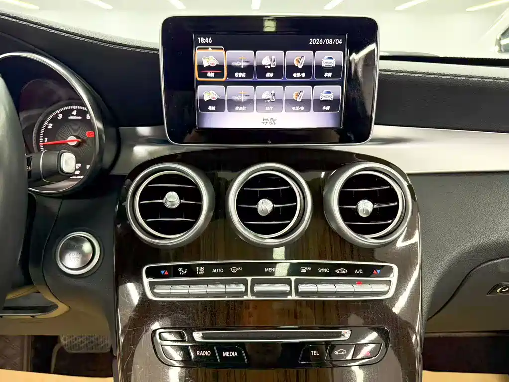 Mercedes-Benz GLC — миниатюра 13