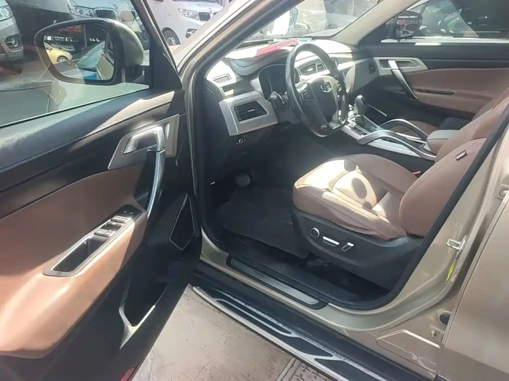 Geely Boyue — миниатюра 16