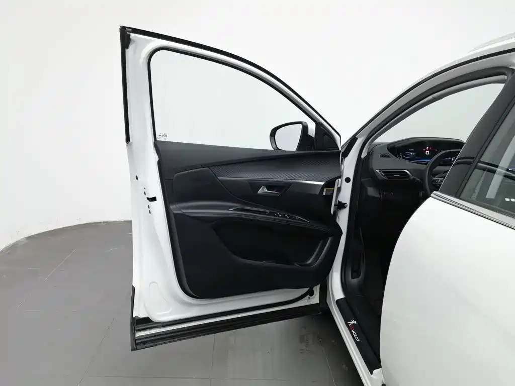 Peugeot 5008 — миниатюра 8