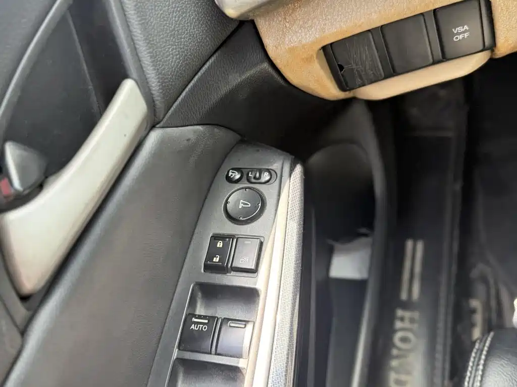 Honda Accord — миниатюра 16