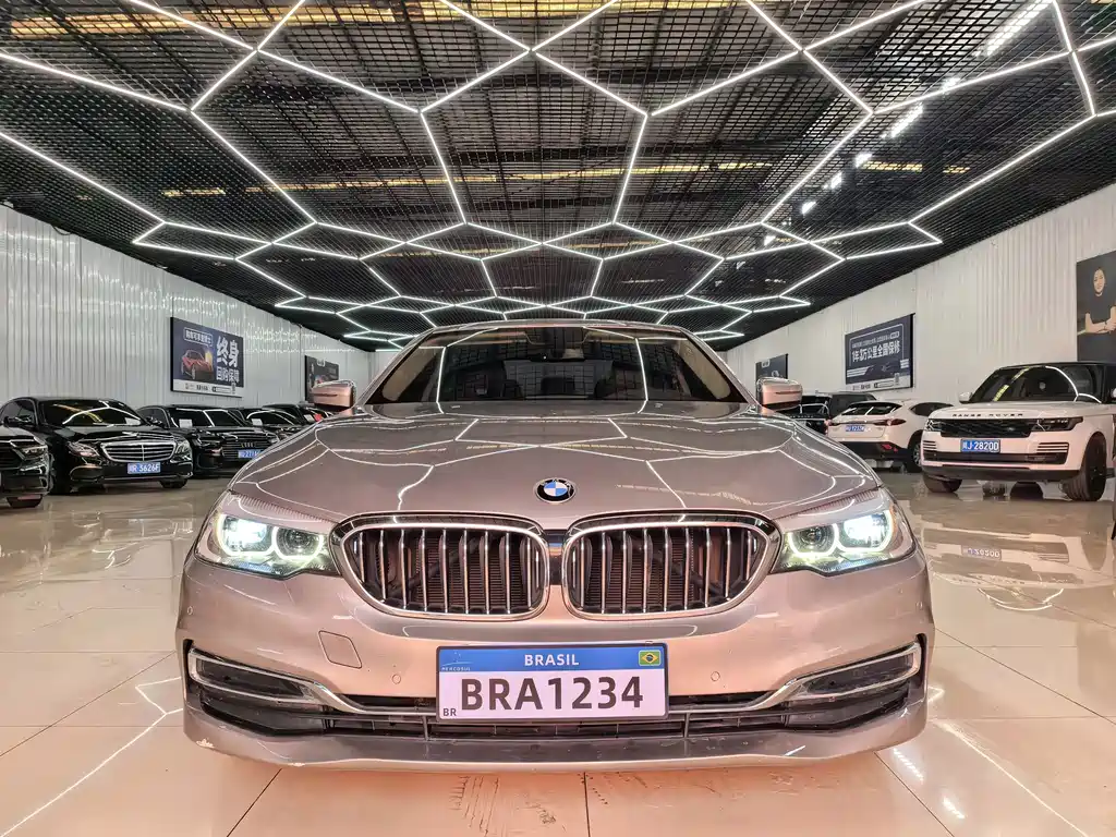 BMW 5 Series — миниатюра 2