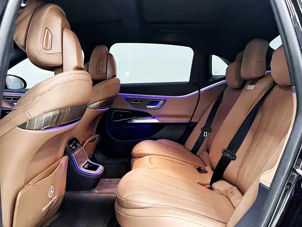 Mercedes-Benz E-Class New Energy — миниатюра 6