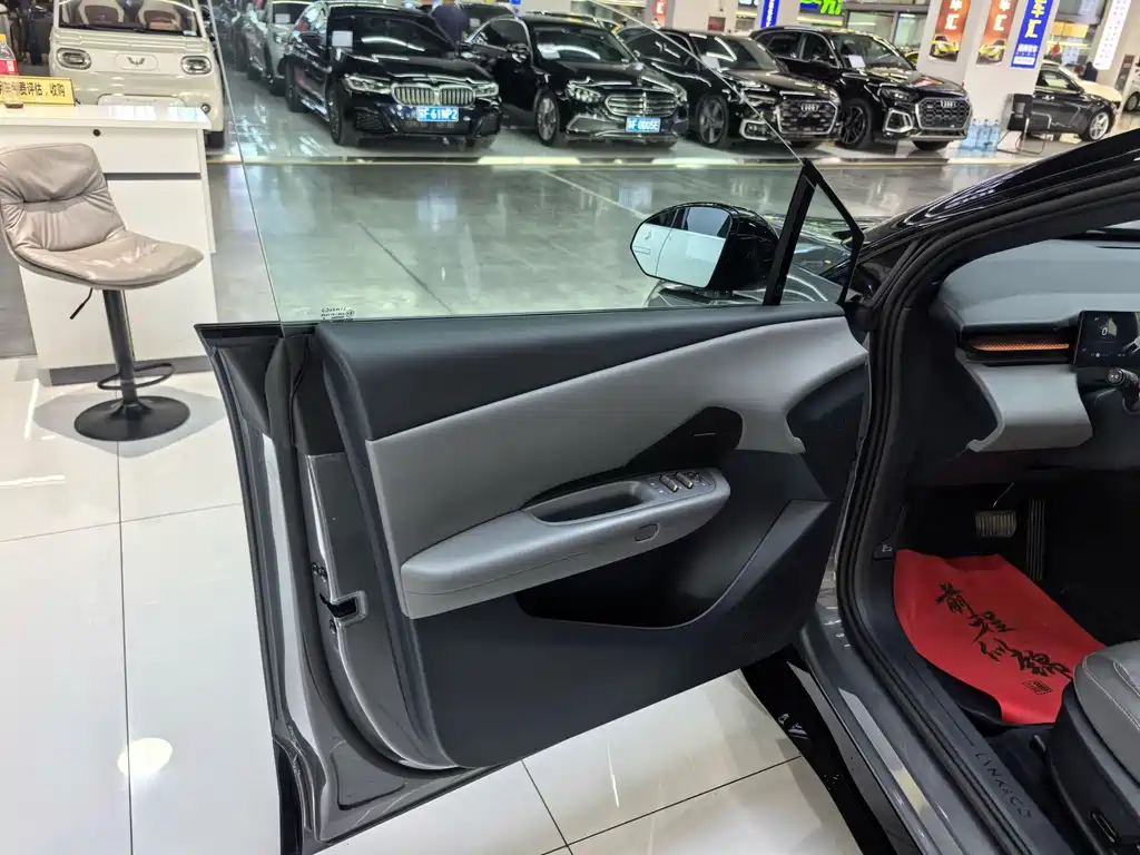 Lynk & Co Z20 — миниатюра 7