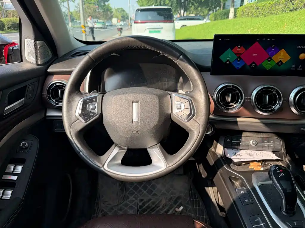 Wey Wey VV6 — миниатюра 14