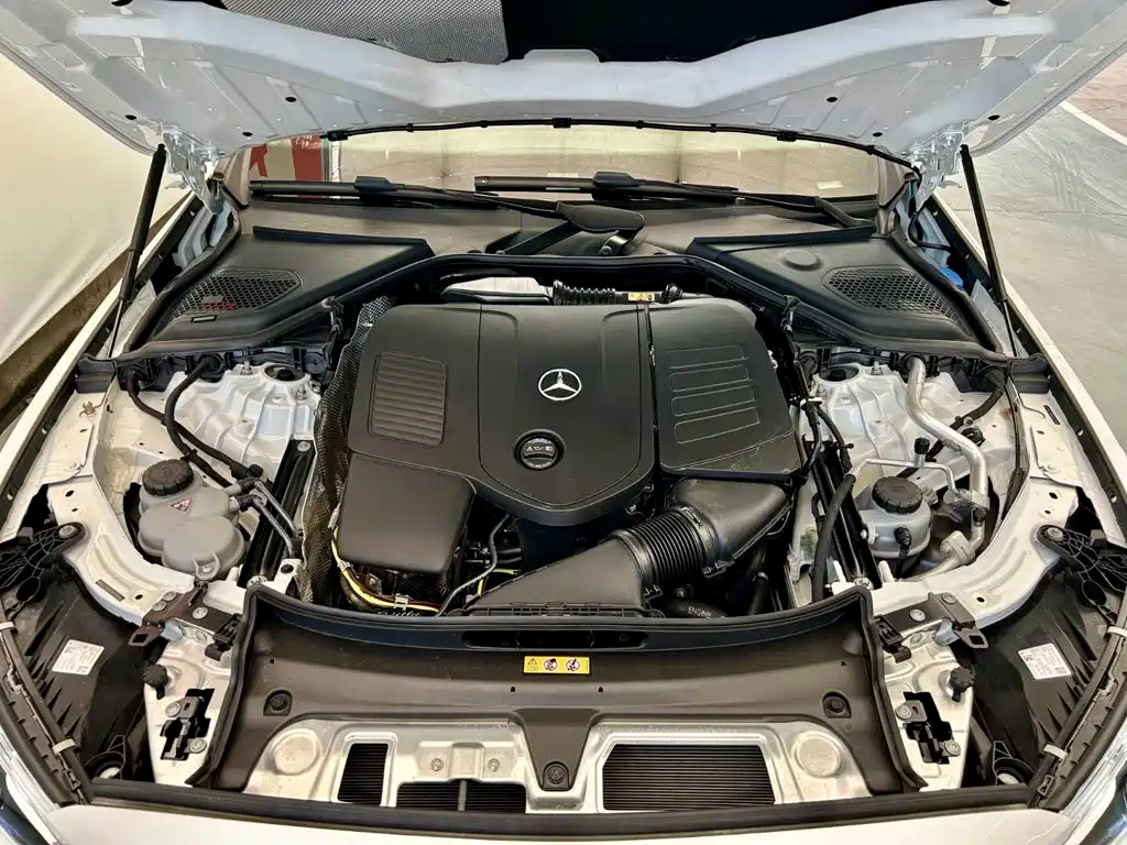 Mercedes-Benz E-Class (Import) — миниатюра 26