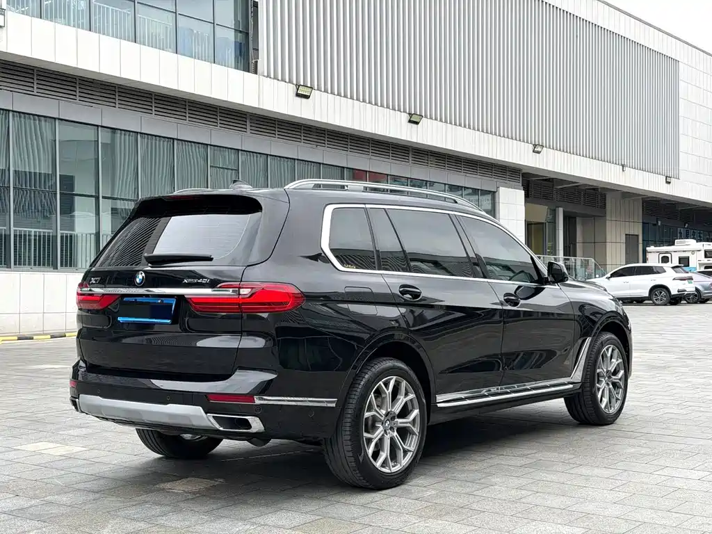 BMW X7 — миниатюра 18