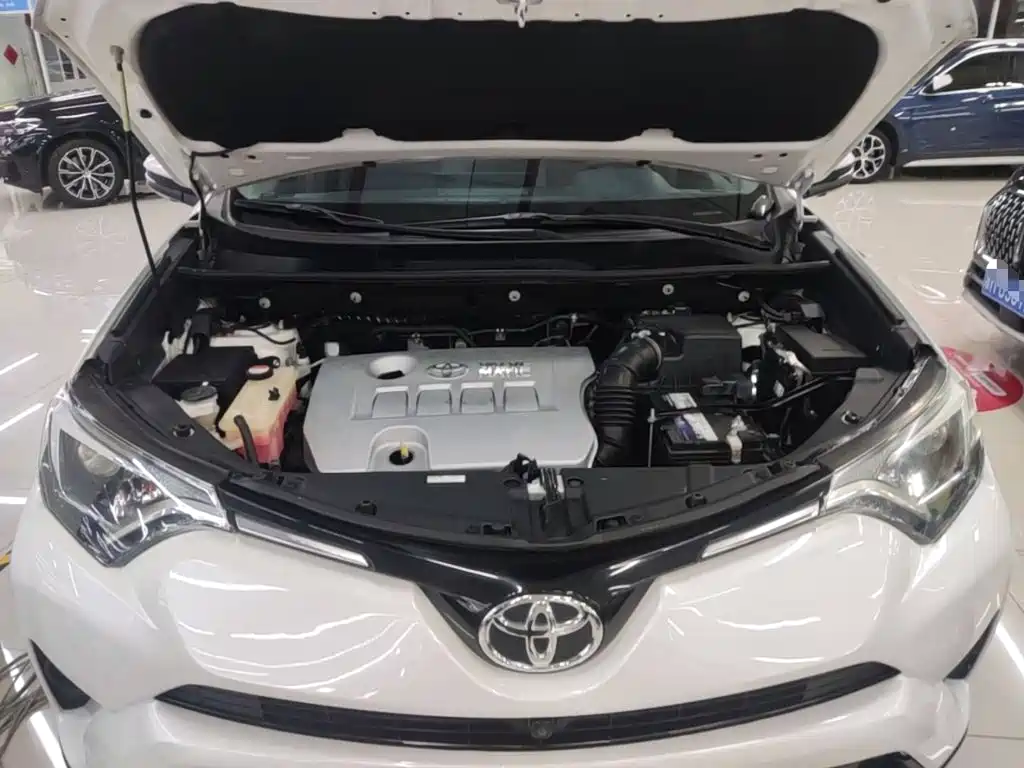 Toyota RAV4 — миниатюра 20