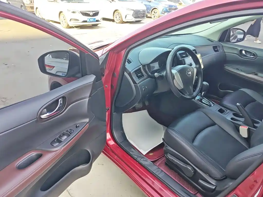 Nissan Tiida — миниатюра 16