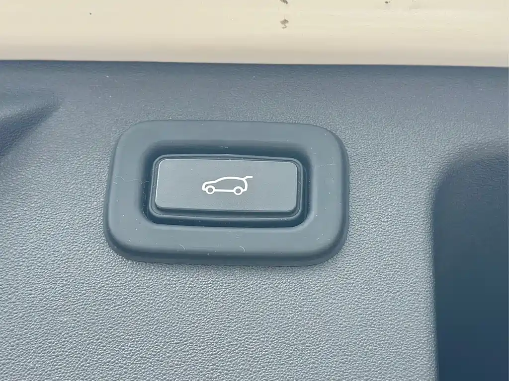 Land Rover Discovery Sport — миниатюра 14