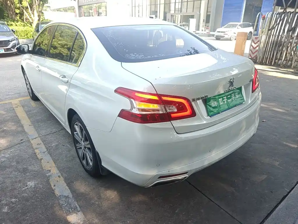 Peugeot 408 — миниатюра 5