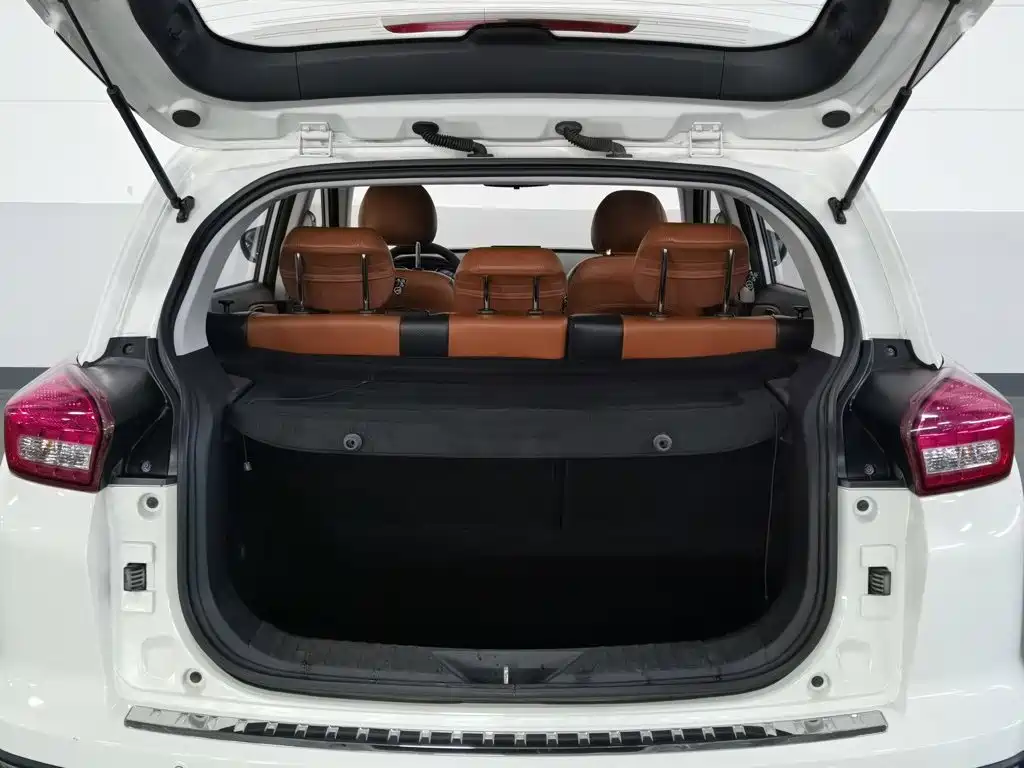 BAIC Senova X35 — миниатюра 16