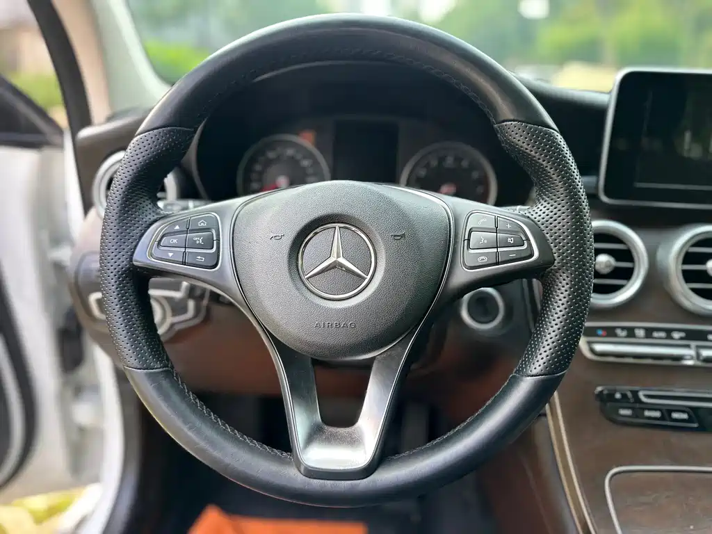 Mercedes-Benz GLC Coupe — миниатюра 9