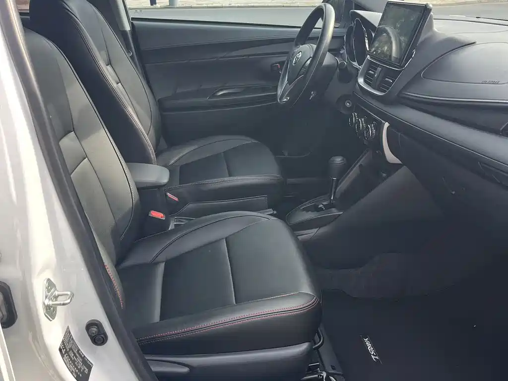 Toyota Yaris L — миниатюра 11