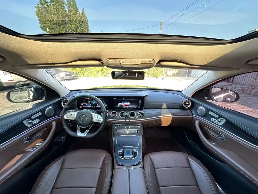 Mercedes-Benz E-Class — миниатюра 4