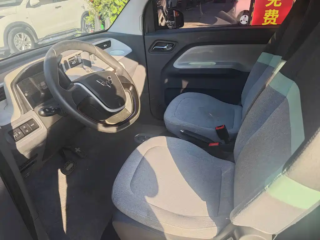 Wuling MINIEV — миниатюра 7