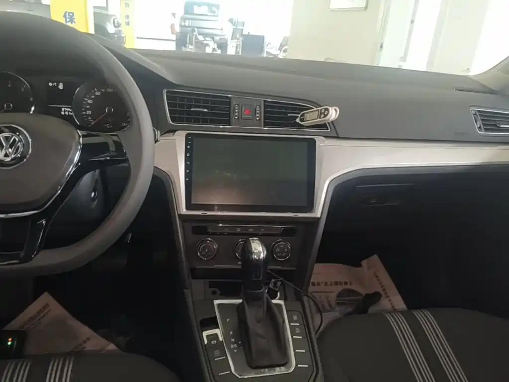 Volkswagen Lamando — миниатюра 13