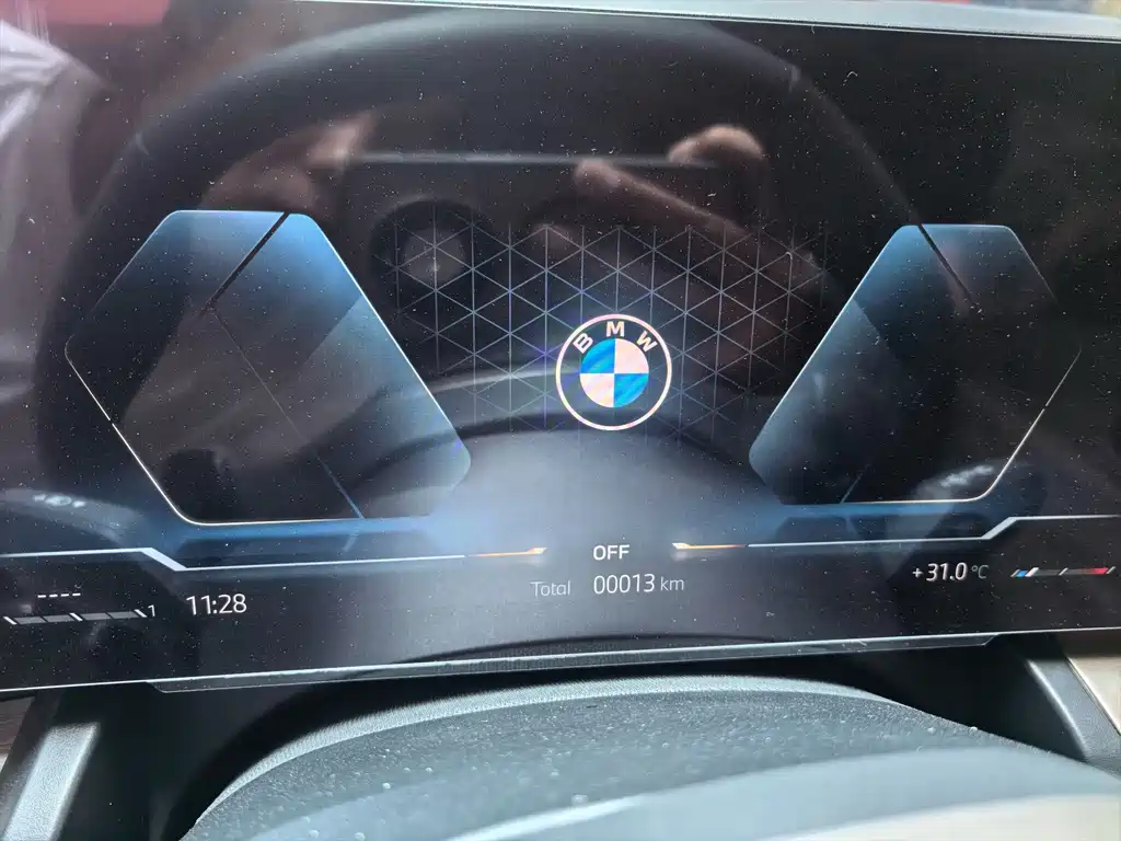 BMW 5 Series — миниатюра 7