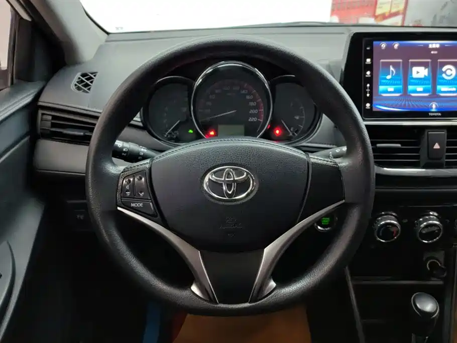 TOYOTA VIOS