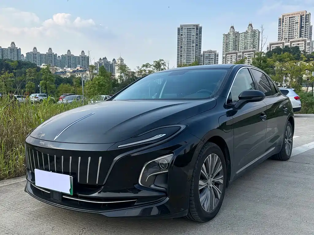 Hongqi Hongqi E-QM5