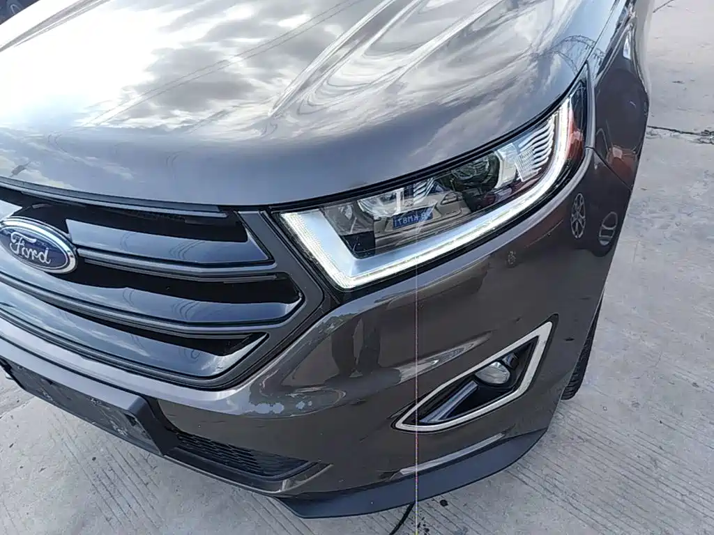 Ford Edge — миниатюра 24
