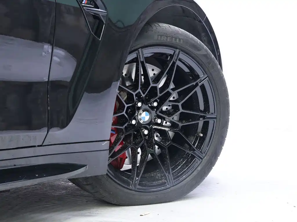 BMW M4 — миниатюра 10