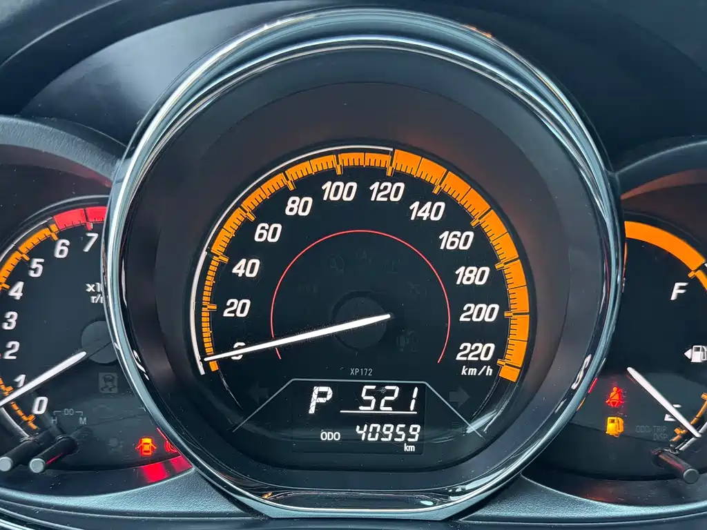 Toyota Yaris L — миниатюра 16