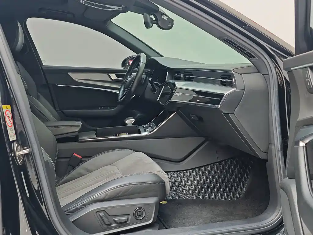 Audi A6L — миниатюра 10
