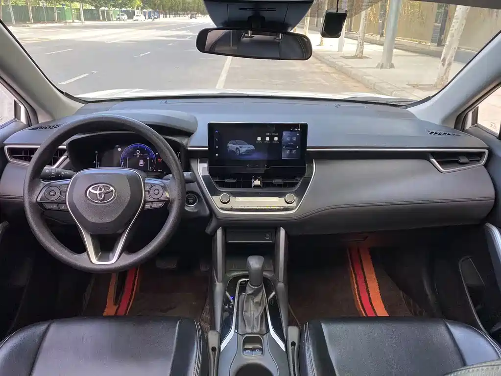 Toyota Frontlander — миниатюра 5