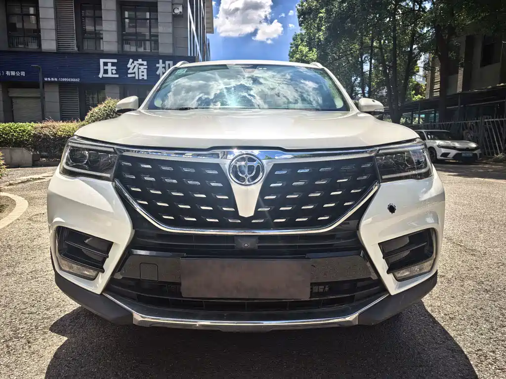 Zhonghua V7 — миниатюра 2