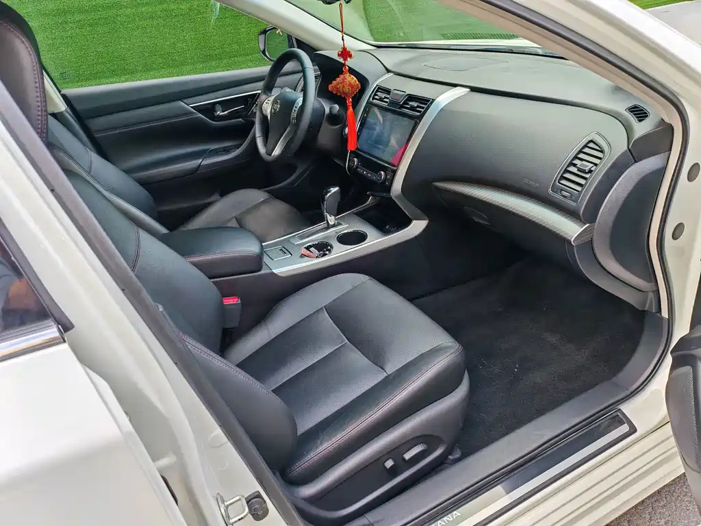 Nissan Teana — миниатюра 8