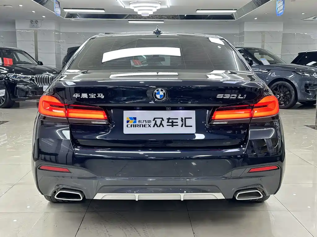 BMW 5 Series — миниатюра 5