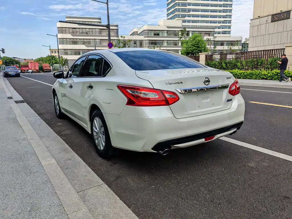Nissan Teana — миниатюра 4