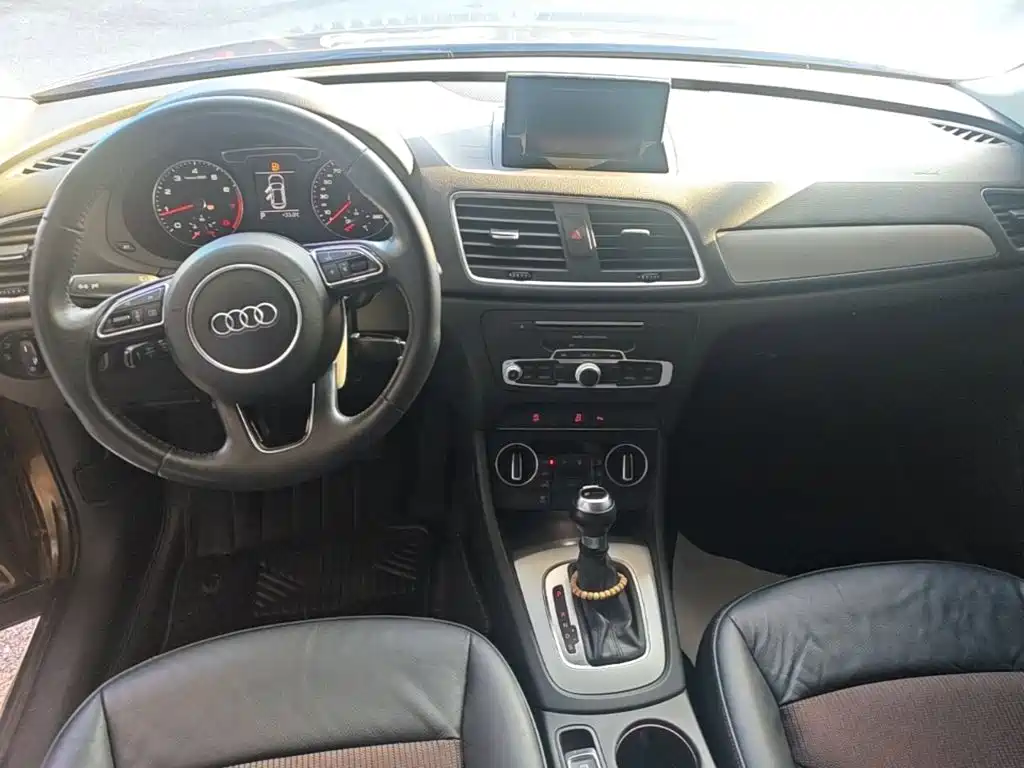 Audi Q3 — миниатюра 10