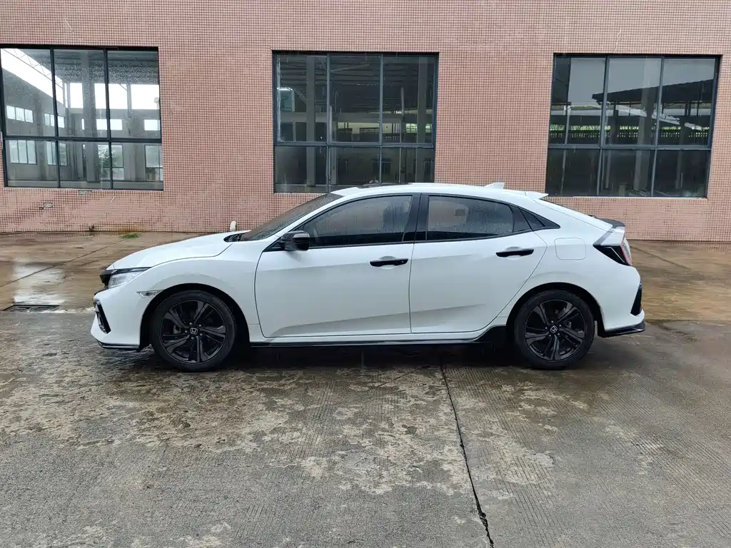 Honda Civic 2021 HATCHBACK 220TURBO MT