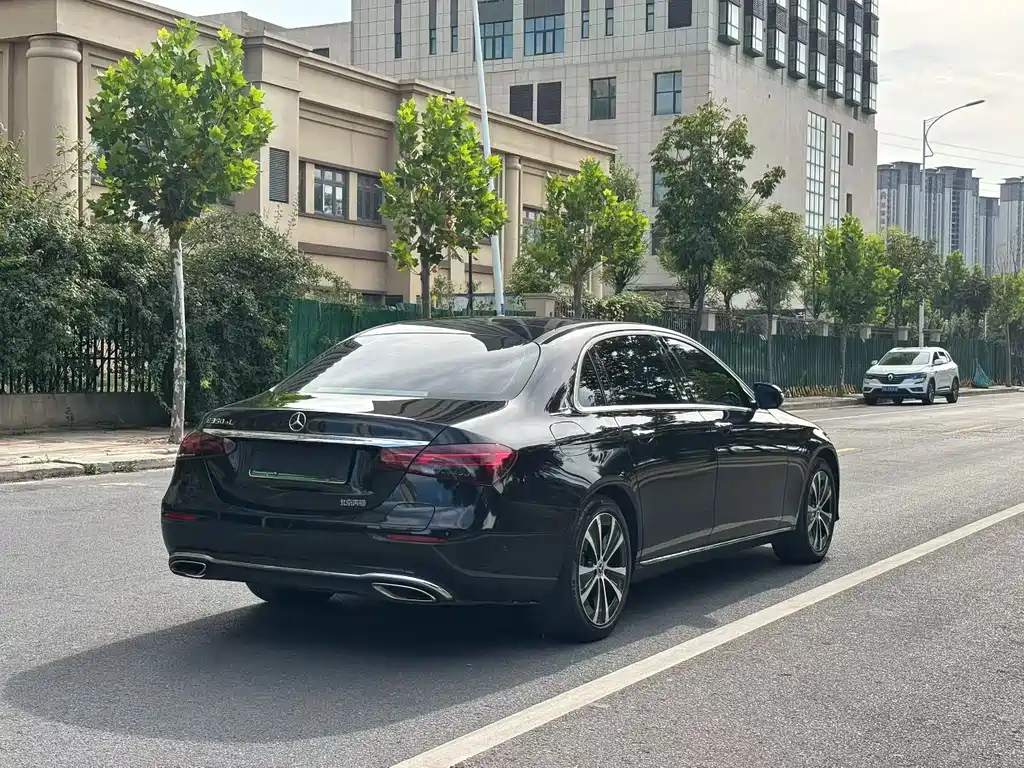 Mercedes-Benz E-Class New Energy — миниатюра 7