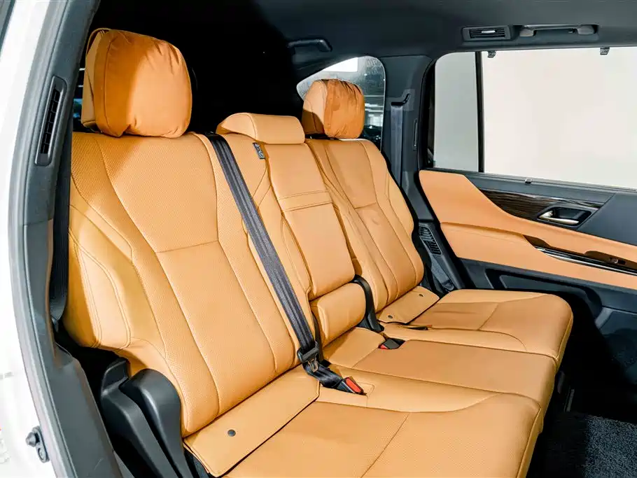Lexus LX — миниатюра 25
