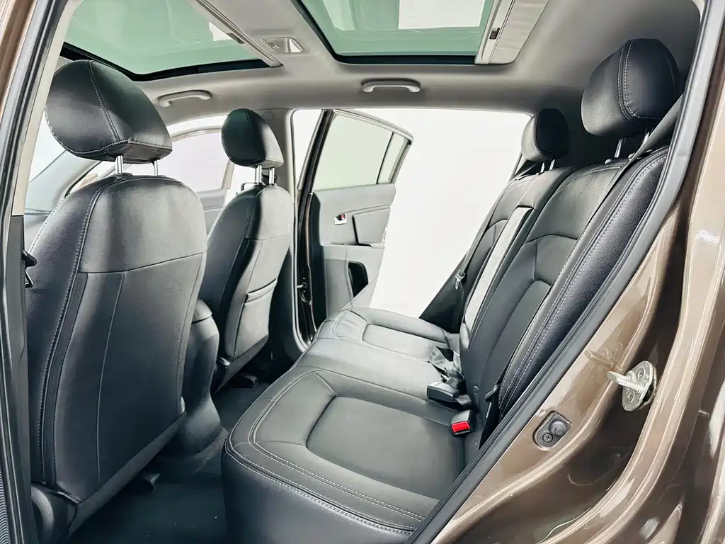 Kia Sportage — миниатюра 9