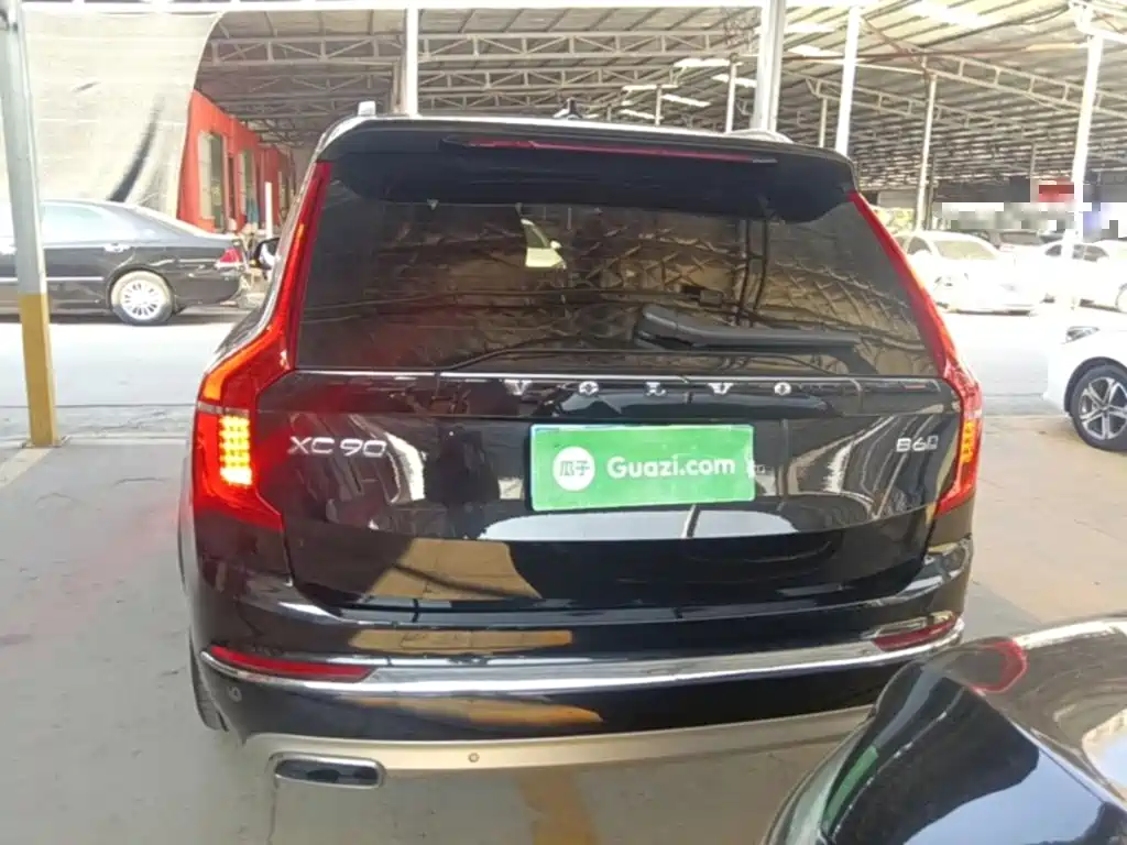 Volvo XC90 — миниатюра 6